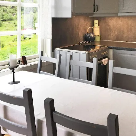 Tatil Evi Five-bedroom Holiday In Masfjordnes *